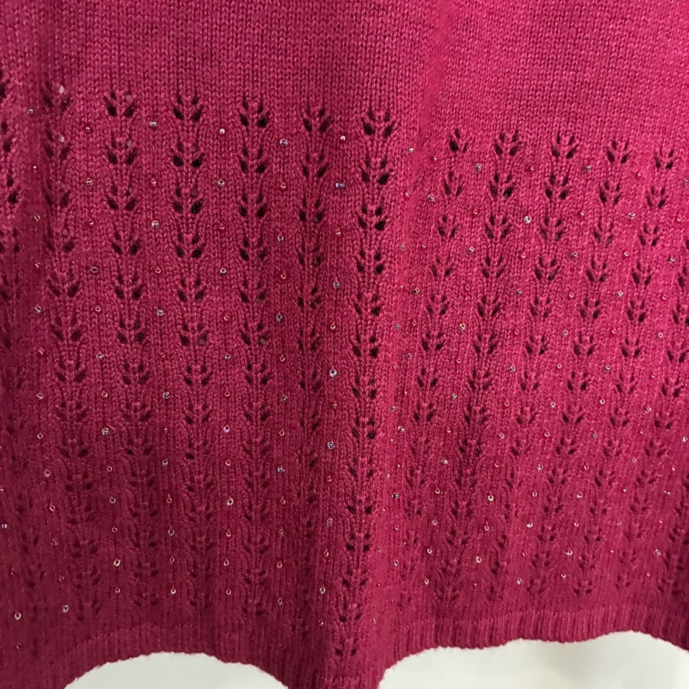 Liz Claiborne Women's pink/fuchsia Embroidered silk top. EUC. Size L
Fall - Picture 5 of 9